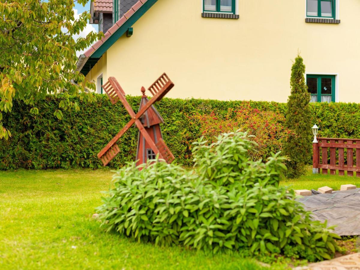 Idyllic Bungalow In Pepelow With Garden Dış mekan fotoğraf