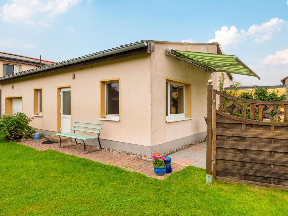 Idyllic Bungalow In Pepelow With Garden Dış mekan fotoğraf