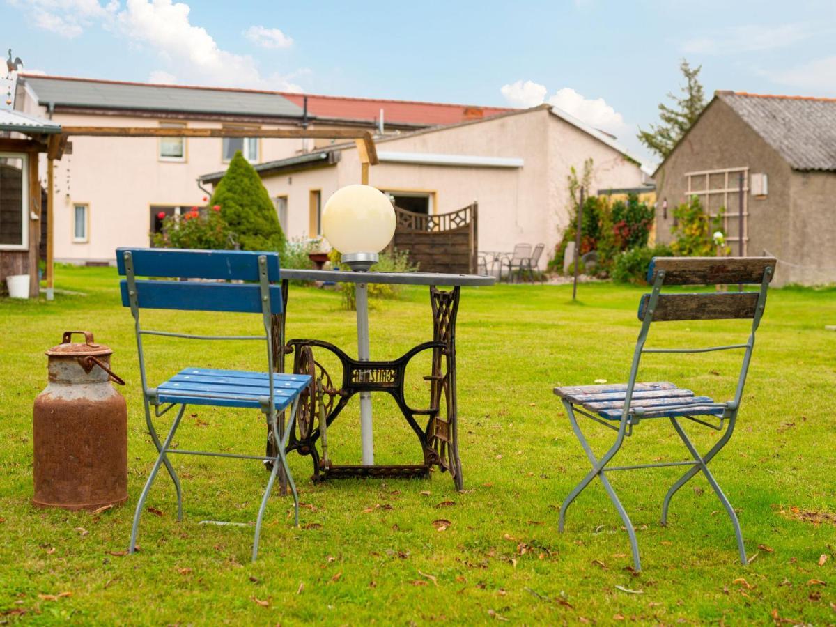 Idyllic Bungalow In Pepelow With Garden Dış mekan fotoğraf